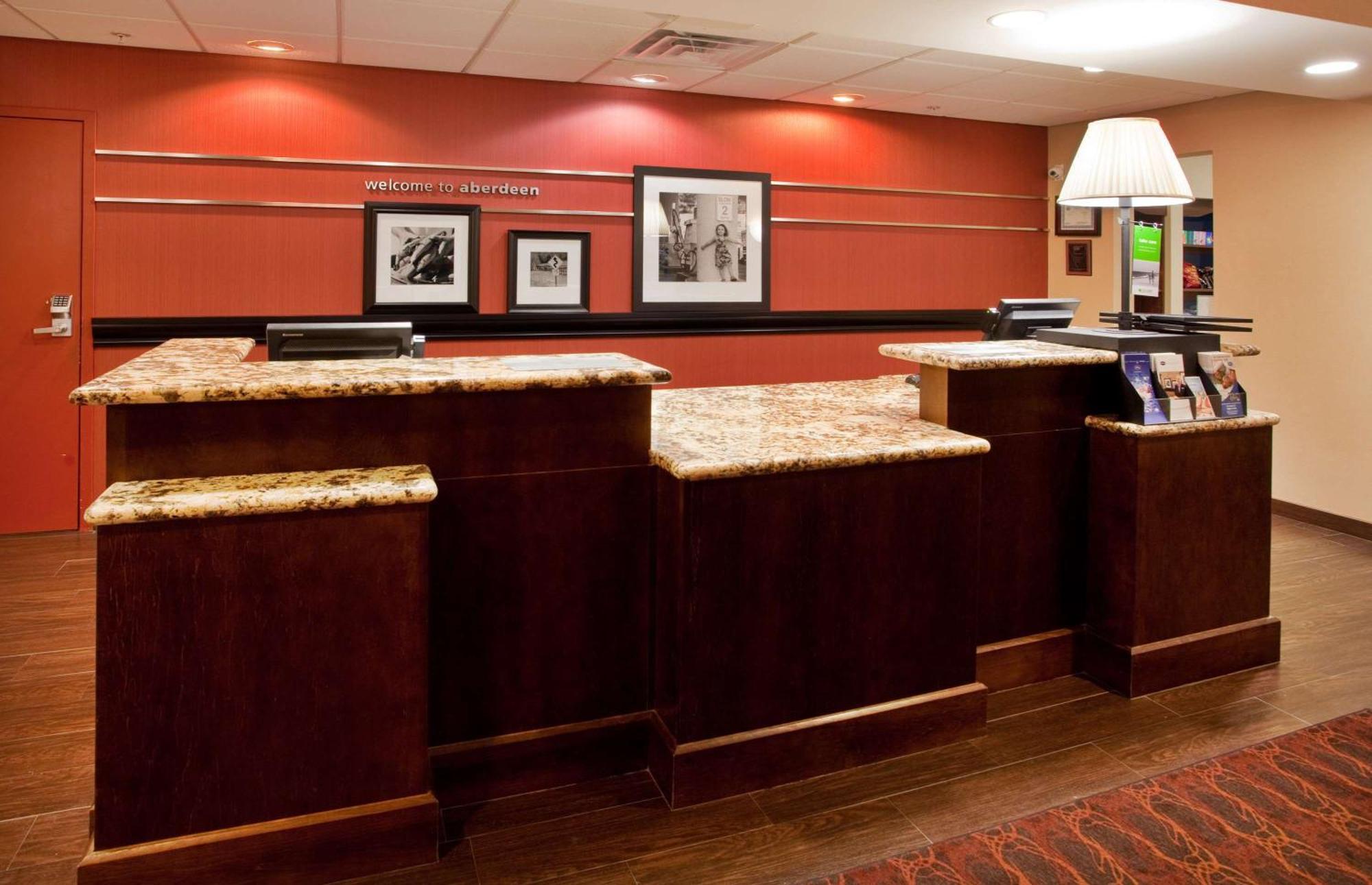 Hampton Inn & Suites אברדין מראה חיצוני תמונה