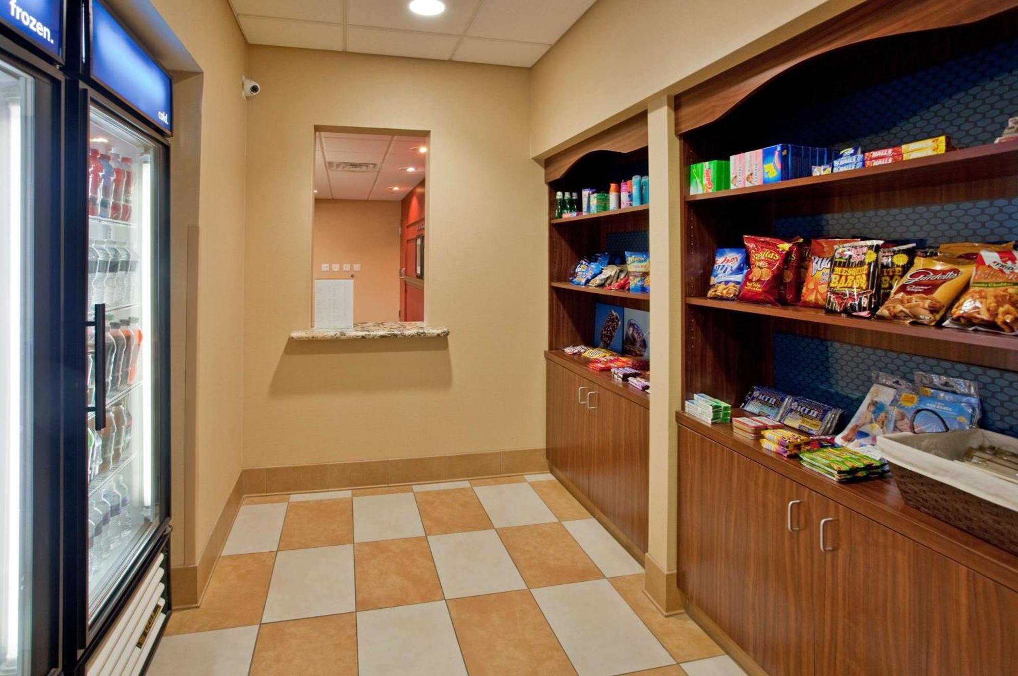 Hampton Inn & Suites אברדין מראה חיצוני תמונה
