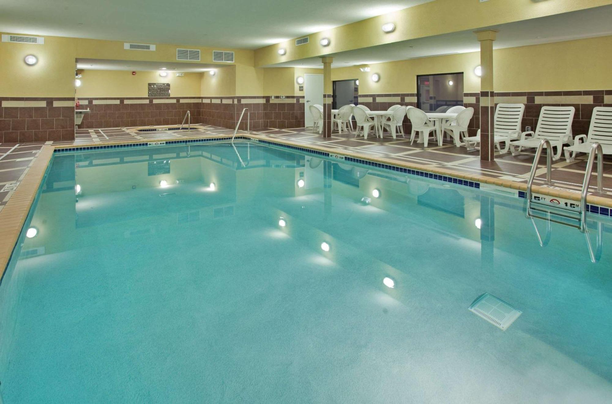 Hampton Inn & Suites אברדין מראה חיצוני תמונה